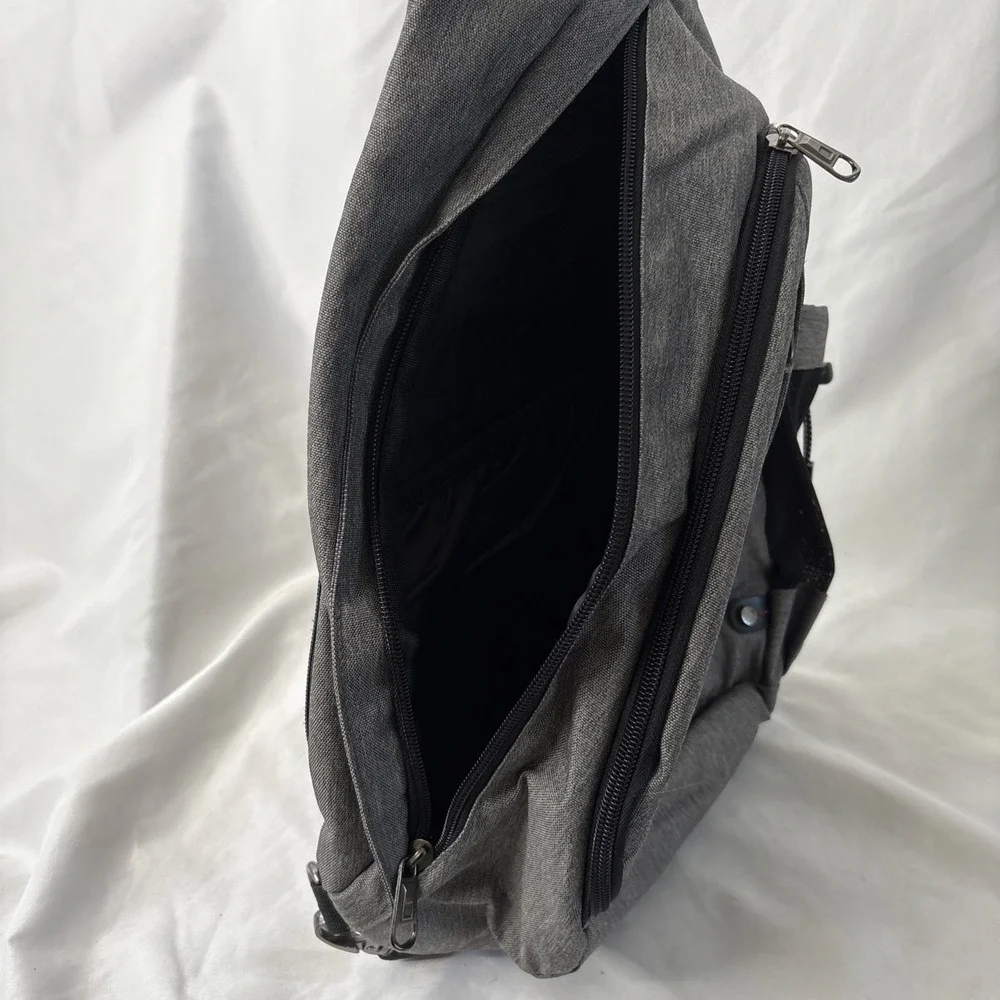Outdoor Master Crossbody Bag Gray Black Travel Thick Strap Zipper Close‎ Pockets